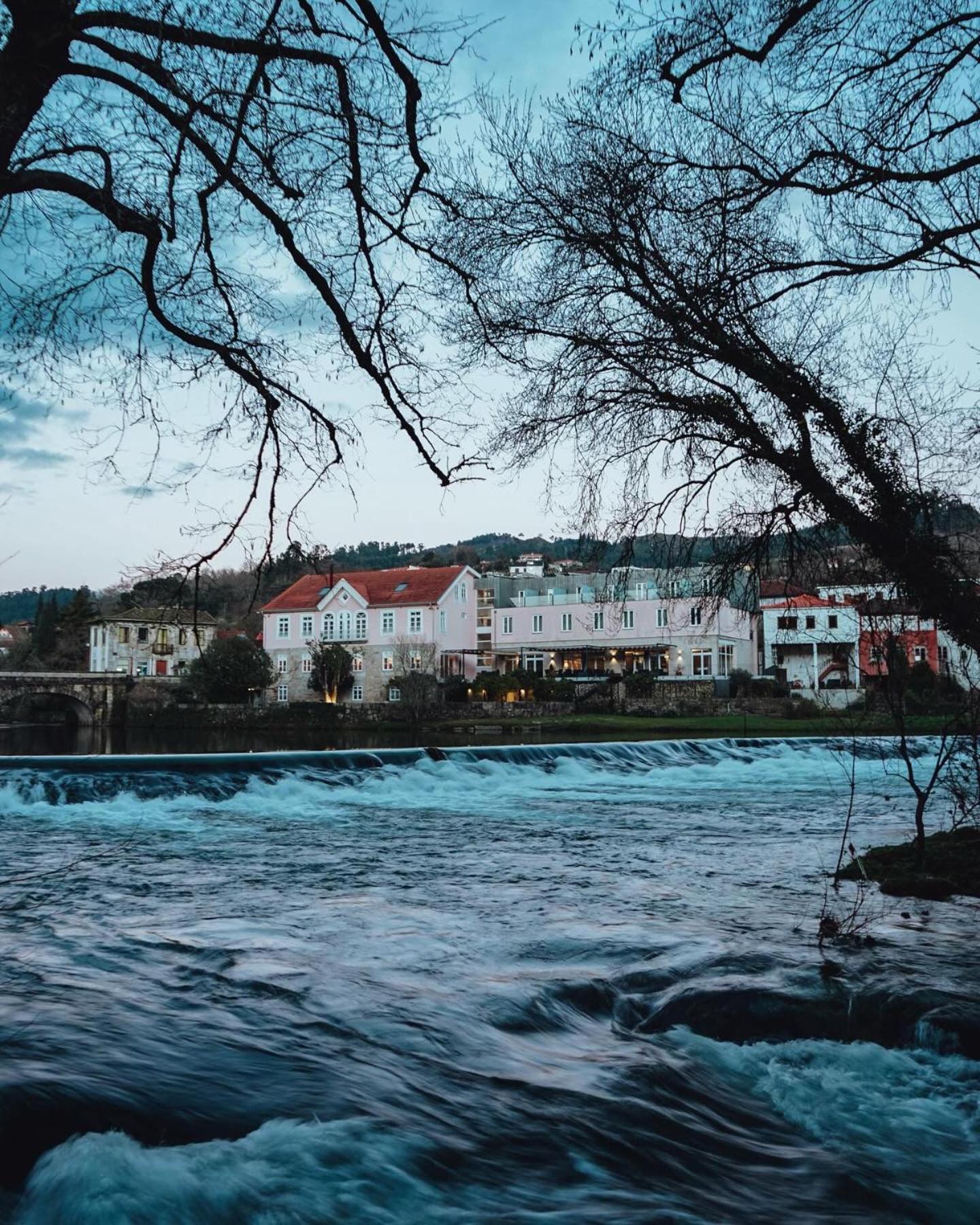 Heranca Do Vez - Riverfront Homestay Arcos de Valdevez