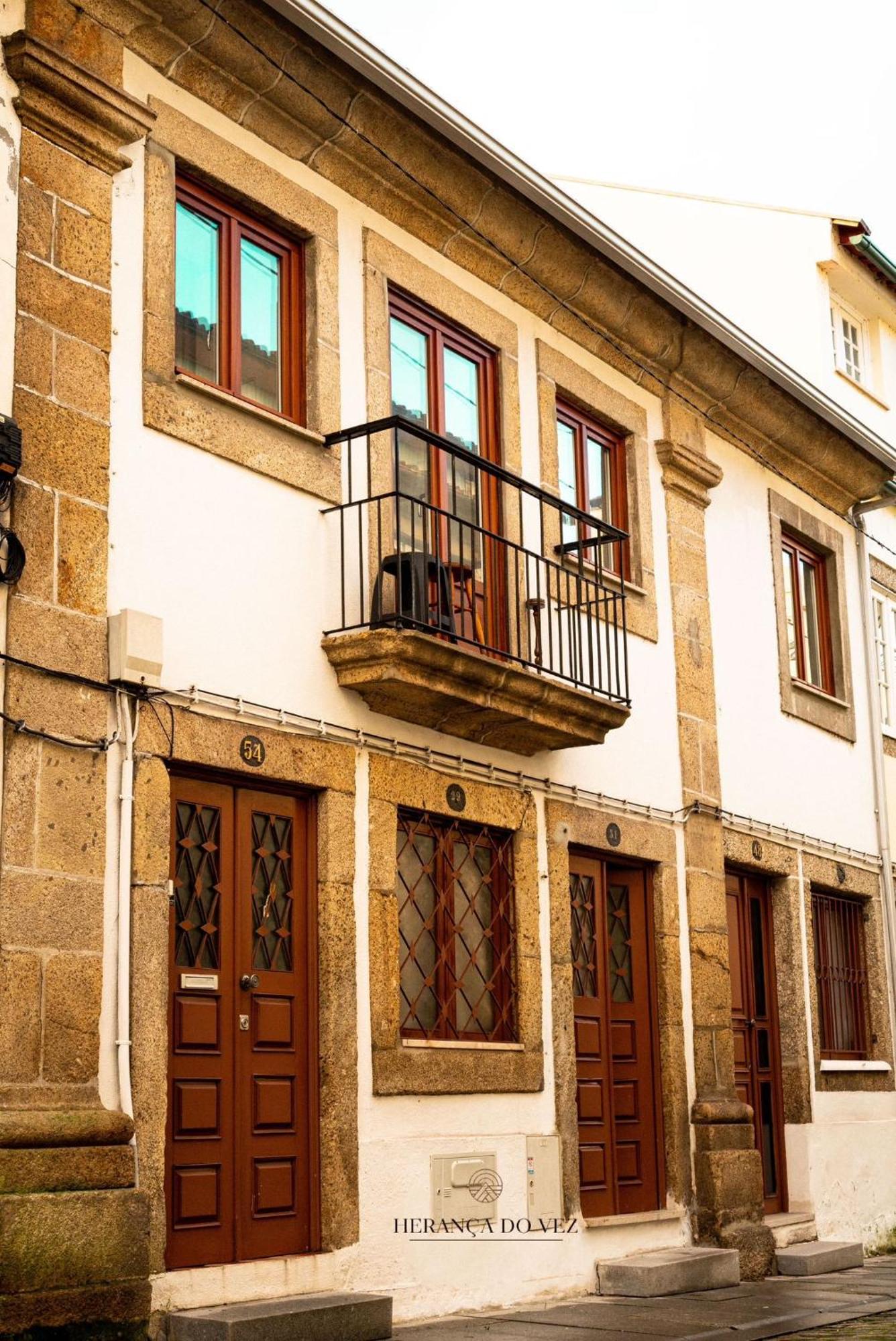 Homestay Heranca Do Vez - Riverfront Arcos de Valdevez